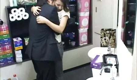 เมานผู้ใหญ่ไปนอนในถุงน่องถูกแบ่งออกเป็นสองส่วน วิดีโอ หนัง โป๊ะ