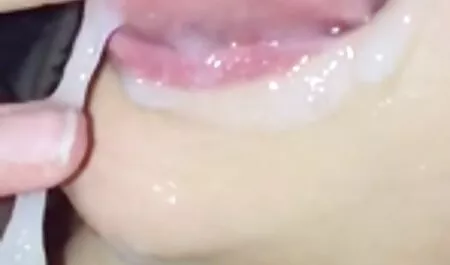เด็กนั่นแย่มากและทำให้รอยสักที่คน คลิป วิดีโอ sex